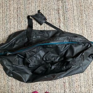 Patagonia Black Vintage Duffel Bag 100L?